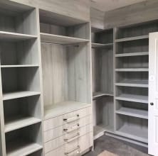 Closet  in Feather White - Uniboard 